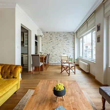 Bright Modern 2bed1bath Views! #215 Διαμέρισμα *