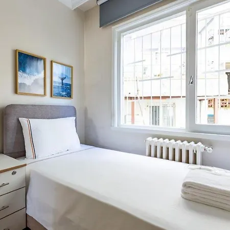 Bright Modern 2bed1bath Views! #215 Apartament Stambuł