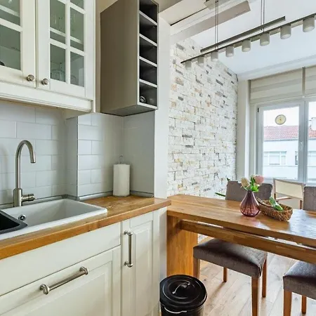 Apartamento Bright Modern 2bed1bath Views! #215 Istambul