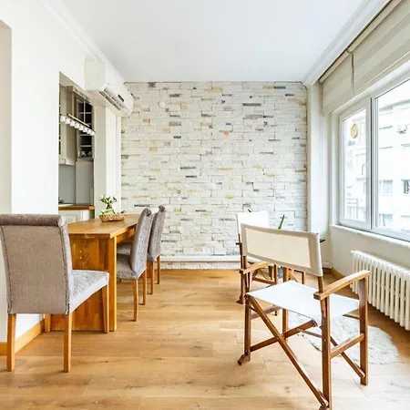 Bright Modern 2bed1bath Views! #215 * イスタンブール